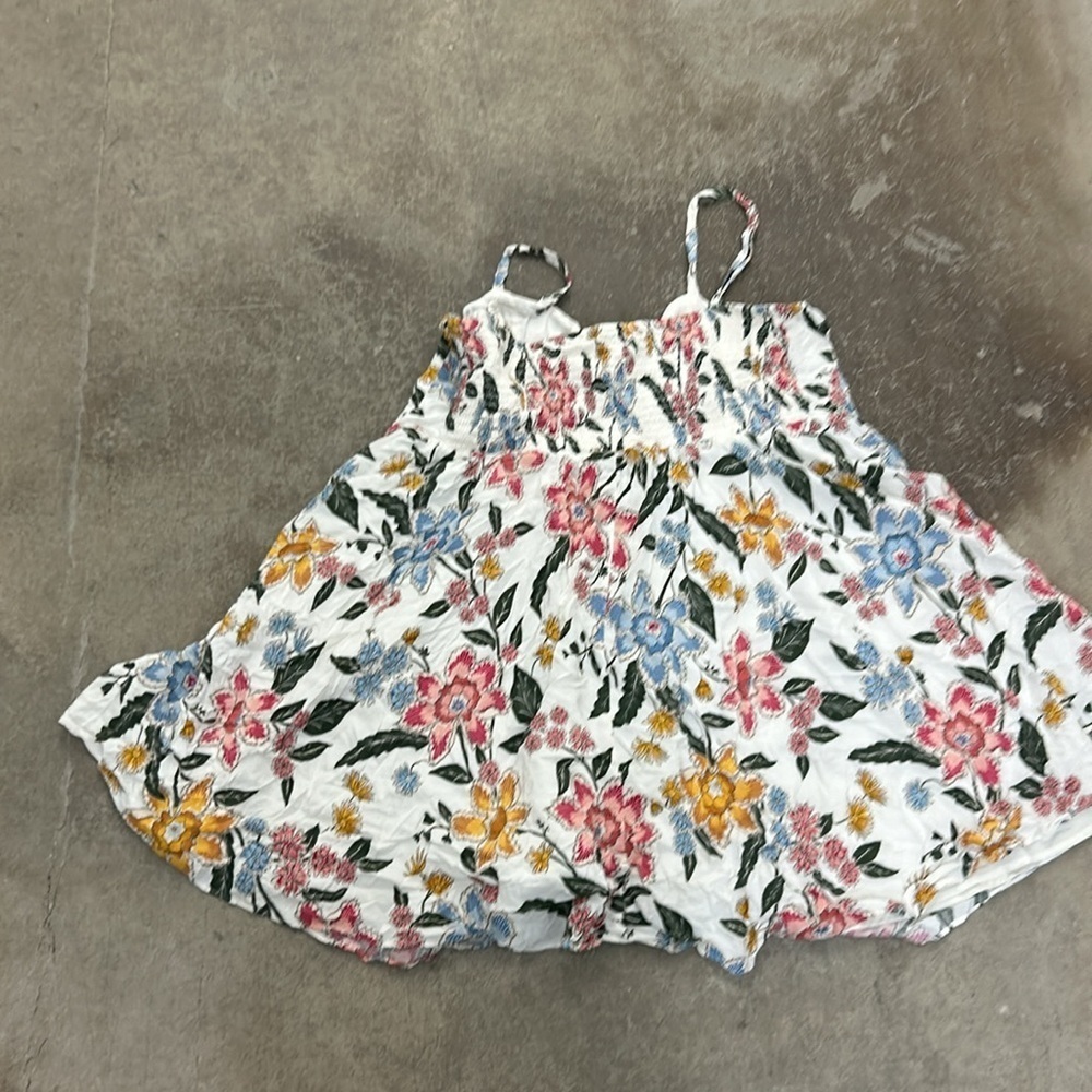 Old navy floral dress - Picture 3 of 6